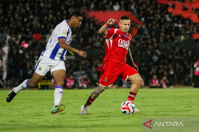 Bojan Hodak Berkomentar Usai Persib Dipermalukan Persijap