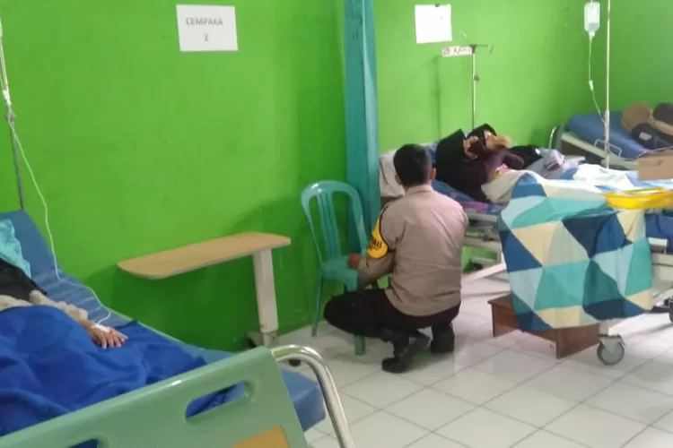 17 Siswa SMP di Karanganyar Diduga Keracunan MBG, Dilarikan ke Puskesmas