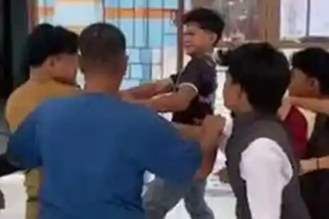 Guru SMK di Jambi Buka Bunyi Usai Viral Dikeroyok Sejumlah Siswa