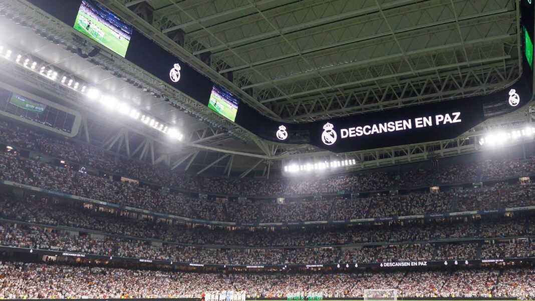 Real Madrid Vs Suporternya Sendiri