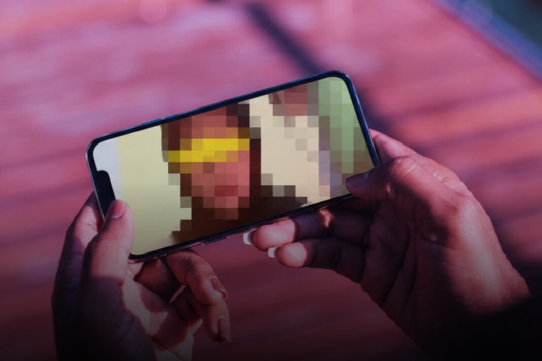 Link Video Cukur Kumis Viral di TikTok